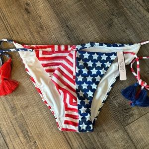 VICTORIA SECRET New with Tags 4th July Patriotic bikini swim bottoms small